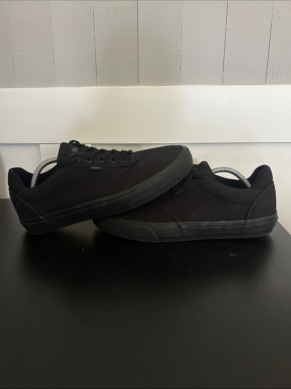 Vans Atwood Black Canvas Men's Skate Shoes Size 11.5